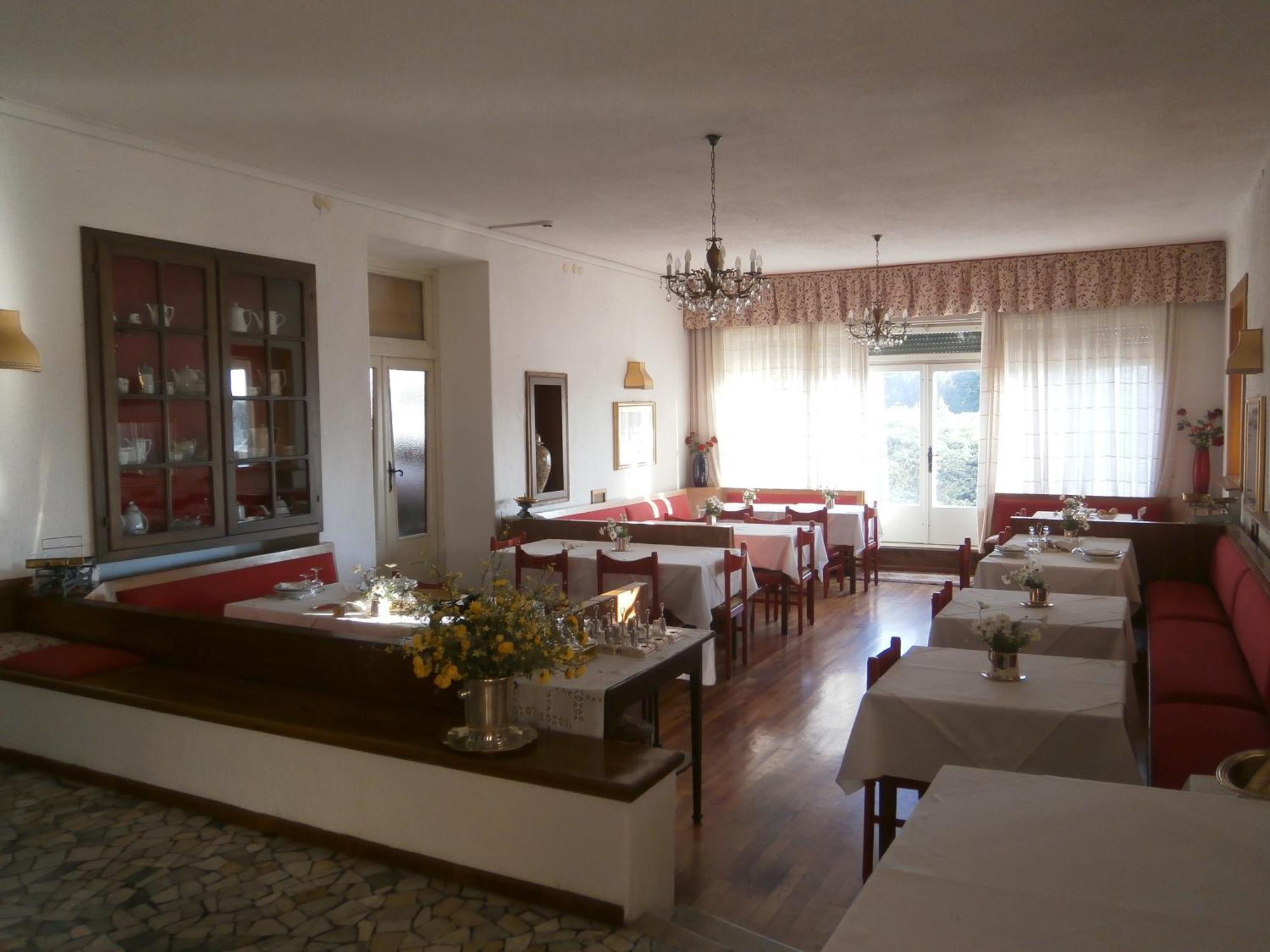 Hotel Due Pini Baselga di Pine Exterior photo