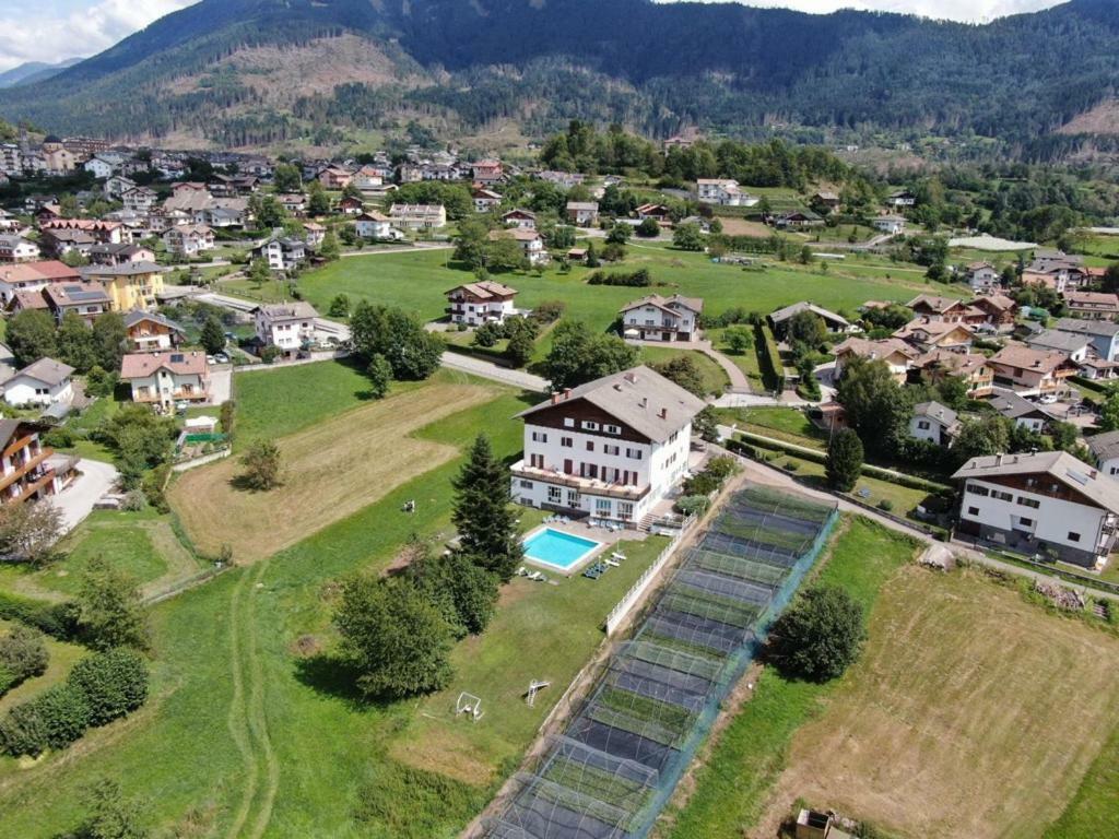Hotel Due Pini Baselga di Pine Exterior photo